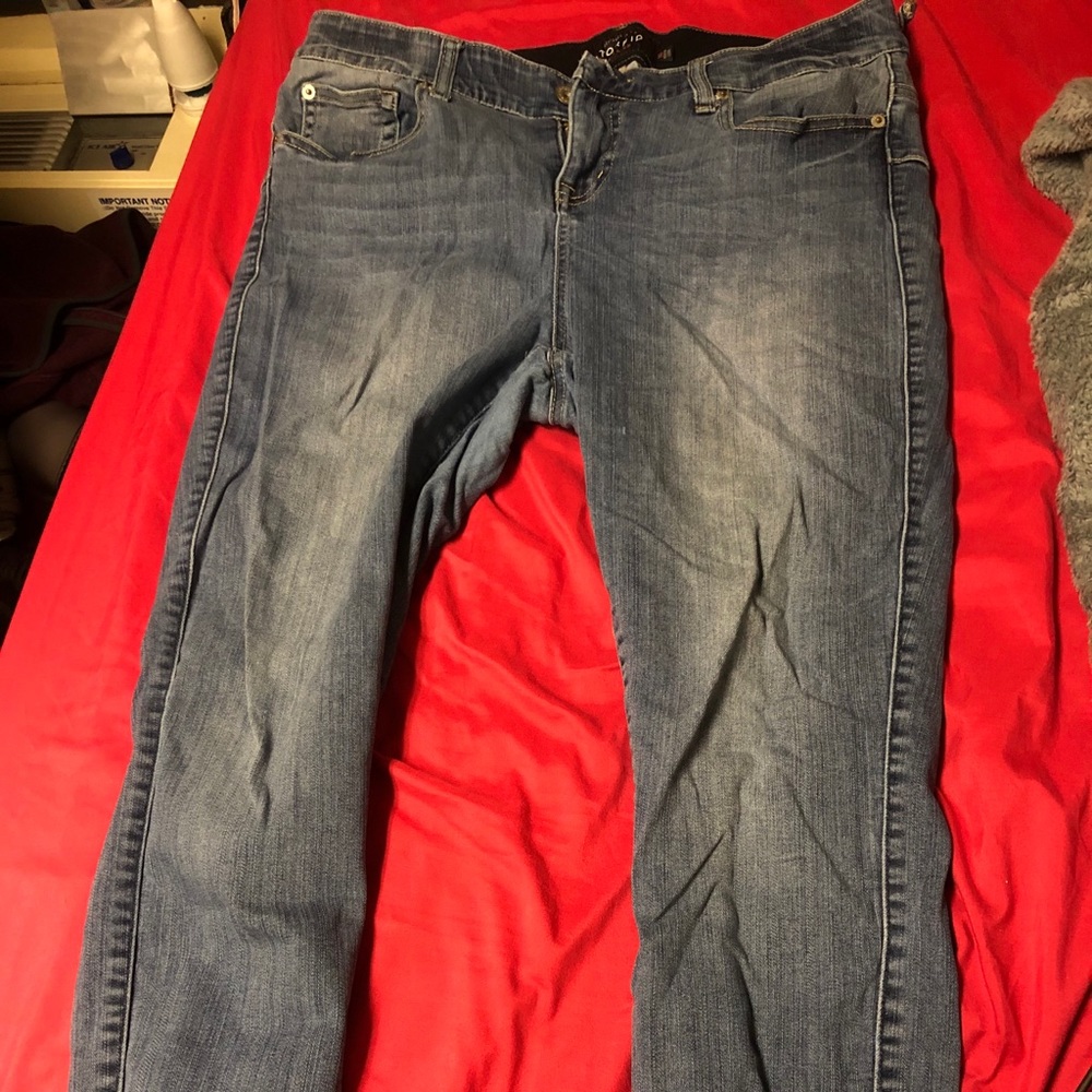 Torrid cropped pants bombshell skinny